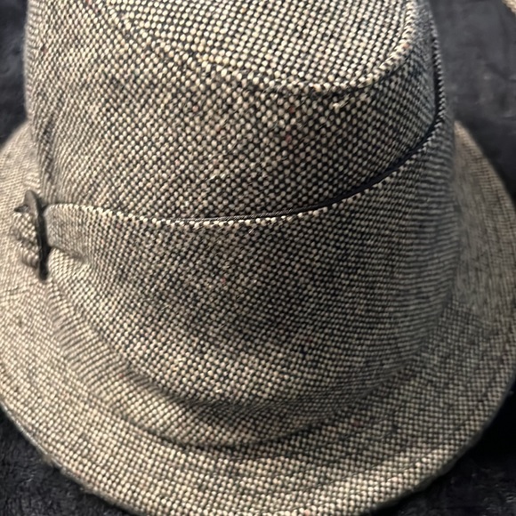 Hat - Picture 8 of 8